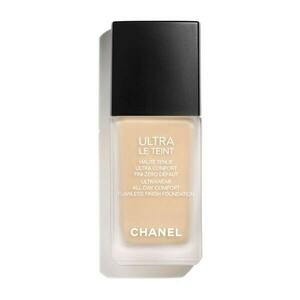 Chanel Dlouhotrvající tekutý make-up Ultra Le Teint Fluide (Flawless Finish Foundation) 30 ml B20 obraz