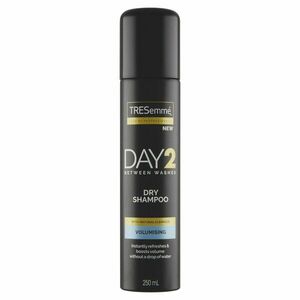 TreSemmé Day2 Volumising Suchý šampon na vlasy 250 ml obraz