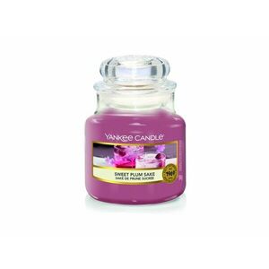 Yankee Candle Aromatická svíčka Classic malá Sweet Plum Sake 104 g obraz