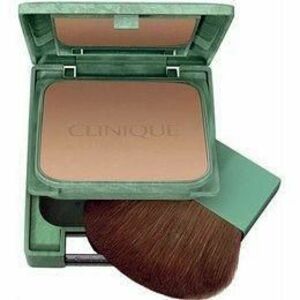 Clinique Almost Powder Makeup SPF15 9g Odstín 01 Fair obraz