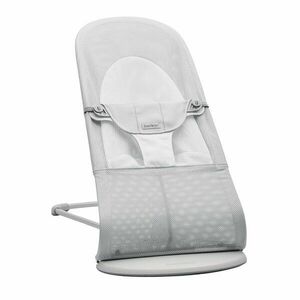 BabyBjörn Lehátko Balance Soft Silver White mesh, světlá konstrukce obraz