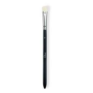 DIOR BACKSTAGE - Eyeshadow Shader Brush - Štětec na stínování očních stínů obraz