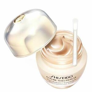 Shiseido Rozjasňující tekutý make-up SPF 15 Future Solution LX (Total Radiance Foundation) 30 ml N2 Neutral obraz