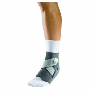 MUELLER Adjust-to-fit ankle support ortéza na kotník 1 kus obraz
