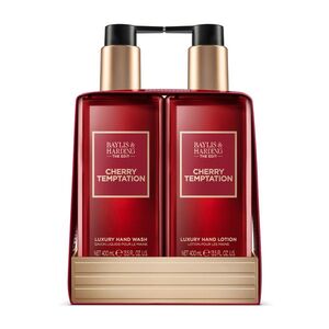 Baylis & Harding The Edit Sada péče o ruce Cherry Temptation 2x400 ml obraz