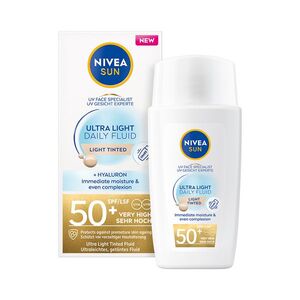 Nivea SUN Ultra Light Daily Fluid OF50+ tónovací pleťový krém na opalování 40 ml světlý obraz
