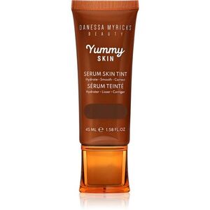 Danessa Myricks Beauty Yummy Skin Serum Skin Tint hydratační make-up s vyhlazujícím účinkem odstín 15 - Deep with Neutral Undertones 45 ml obraz