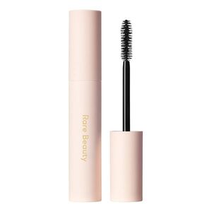 RARE BEAUTY - Perfect Strokes Universal Voluminizing Mascara - Objemová řasenka obraz