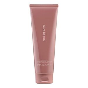 RARE BEAUTY - Find Comfort Body Wash – Jemný exfoliační sprchový gel obraz