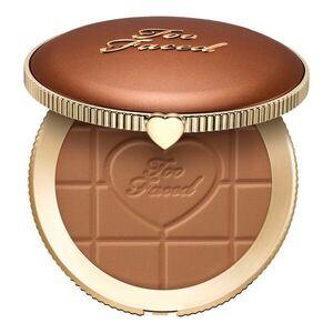 TOO FACED - Chocolate Soleil Bronzer - Rozjasňující bronzující pudr s matným efektem obraz