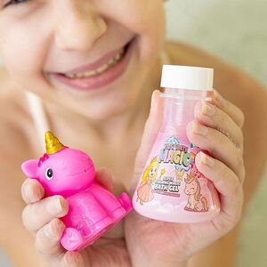 ACCENTRA Sada na koupání koolkidz jednorožec a pěnivý gel jahoda 60 ml obraz