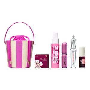 BENEFIT COSMETICS - Beauty Star Cinema - Vánoční beauty set s bestsellery obraz